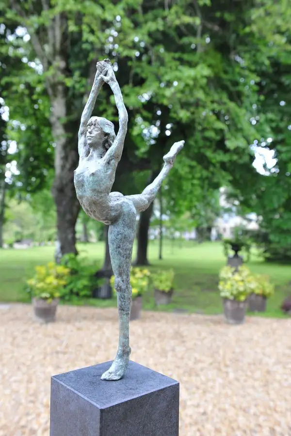 Ballerina | Small Figures | Christine Wiersema
